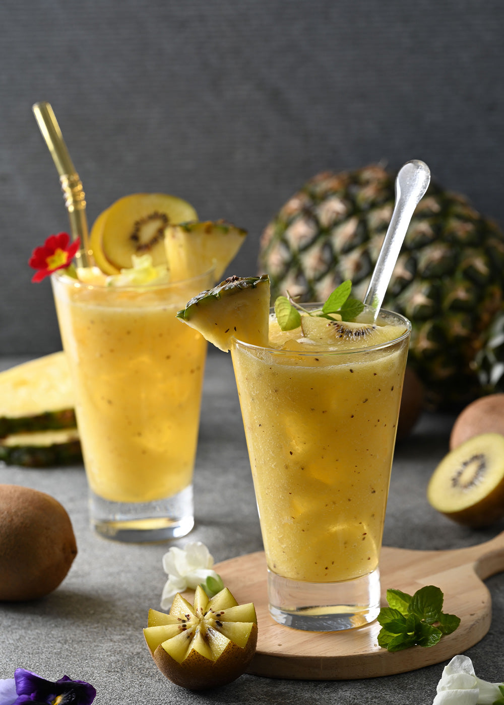 How to Juice Pineapple